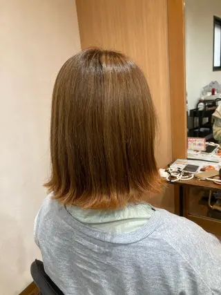 セミロング MOLLA ✂️辻桃加のヘアスタイル