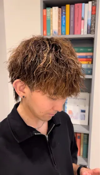 ミディアム メンズ 片桐 美咲のヘアスタイル
