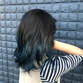 セミロング カラー La vielle 西峠のヘアスタイル