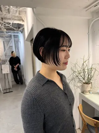 ショート 新宿/顔周りカット +レイヤー=しずく♩のヘアスタイル
