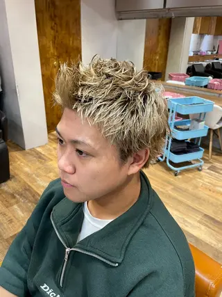 ショート カラー メンズ 🔥メンズ特化パーマ 🦖増田弘明🦖のヘアスタイル