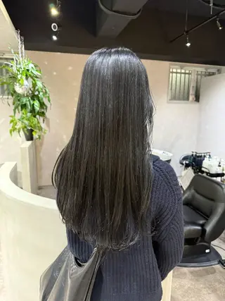 ロング カラー qpulaあいみ 透明感カラーのヘアスタイル