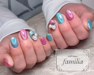 ネイル -nailroom- familiaのネイルデザイン