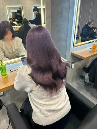 ロング カラー パーマ ヘアアレンジ 透明感ブリーチカラー 🌈TOMOHIROのヘアスタイル