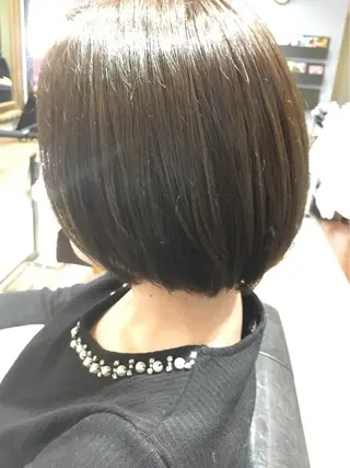 ショート カラー 髪質改善ハッシュフェ イスレイヤーYASUのヘアスタイル