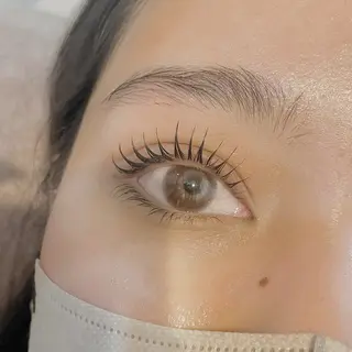 マツエク・マツパ eyelist 👩🏼の眉毛・アイブロウイメージ