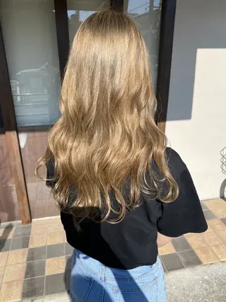 セミロング カラー 作野 潮織のヘアスタイル