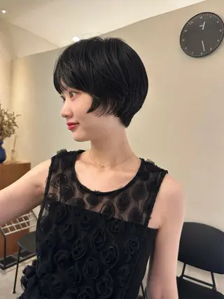 ショート manami / カットモデルのヘアスタイル