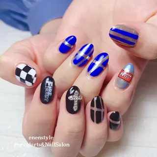 ミディアム ネイル 🐾enen style 🐾のネイルデザイン