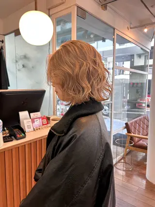 カラー かがやしづ ⭐️ベージュのヘアスタイル