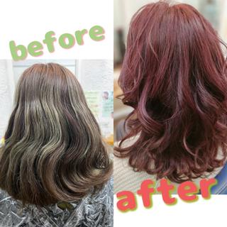 カラー ロング 森長 咲子のヘアスタイル
