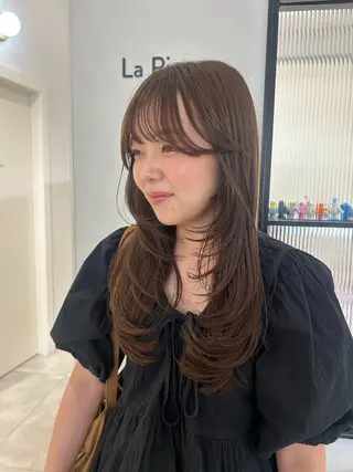 ロング カラー オリーブベージュ/ ブリーチなし透明感のヘアスタイル