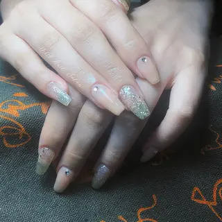 ネイル ishiro 🍂のネイルデザイン
