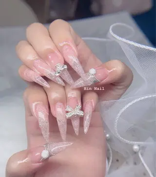ネイル Hin Nailのネイルデザイン