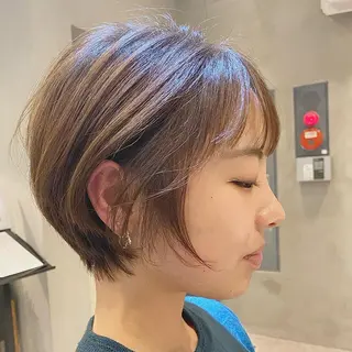 ショート カラー 新宿/レイヤーカット 韓国ヘア/海外ヘアのヘアスタイル