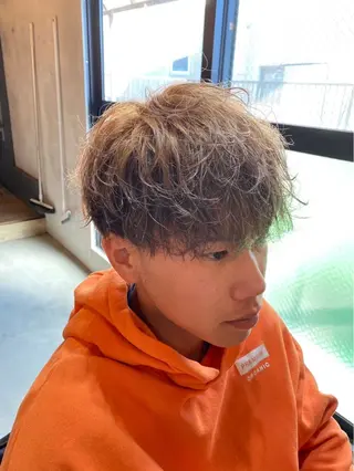 ショート ツイスパ/シャドウ 新井のヘアスタイル