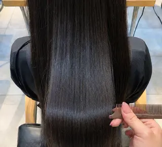 カラー kiito HINA໒꒱୨୧のヘアスタイル