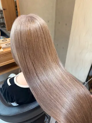 ロング カラー RINA .のヘアスタイル