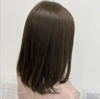 セミロング カラー 🤍💕ブリーチカラ ーAyaka💕🤍のヘアスタイル