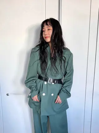 セミロング カラー 松坂 真衣のヘアスタイル
