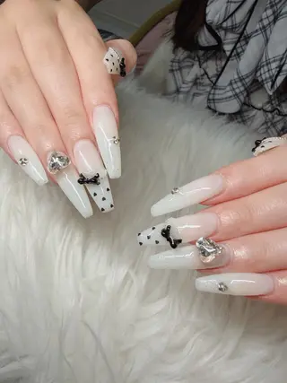 ネイル Lee Nailsのネイルデザイン
