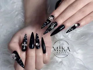 ネイル 🦊Genie🦊 Mika Nailsのネイルデザイン