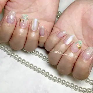 ネイル NailSalon Fluraのネイルデザイン