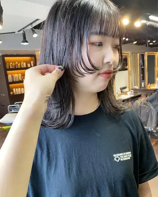 ミディアム カラー ヘアアレンジ レイヤーカット×髪質 改善🇰🇷シオリのヘアスタイル