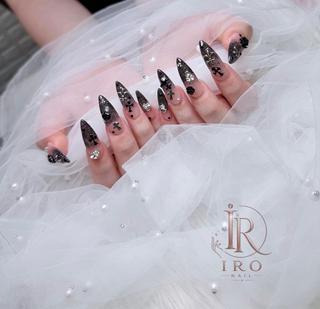 ネイル IRO FUNABASHIのネイルデザイン