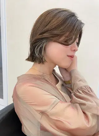 ショート カラー 吉江 結菜のヘアスタイル