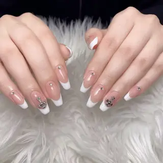 ネイル ENsalon AKIRAのネイルデザイン