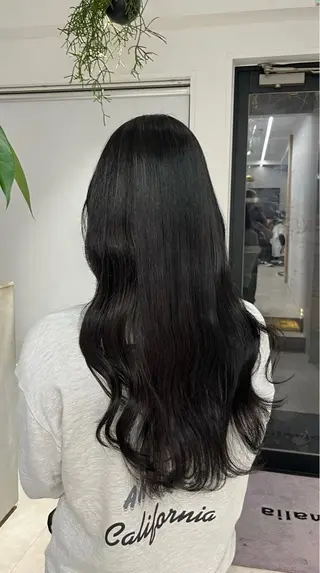 ロング カラー lomalia ayuのヘアスタイル