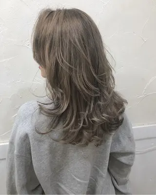 ロング Loob.TOKYO MIYA🌈のヘアスタイル