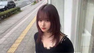 ミディアム カラー 小野 眞白のヘアスタイル