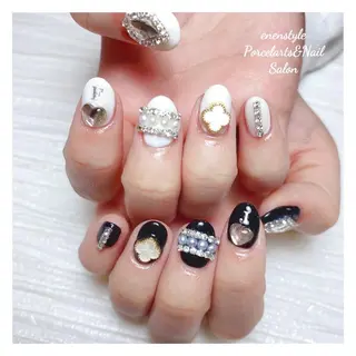 ミディアム ネイル 🐾enen style 🐾のネイルデザイン