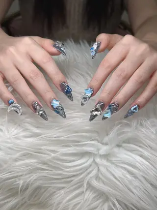 ネイル Lee Nailsのネイルデザイン