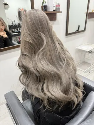 ロング カラー TAIRA横浜ウルフ 🐺デザインカラーのヘアスタイル