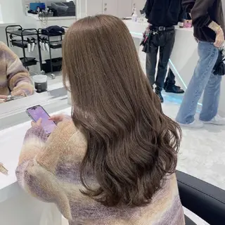 セミロング カラー ブリーチ透明感カラー 🍑トウヤ🍑のヘアスタイル