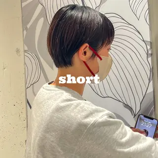ショート カラー ヘアアレンジ キッズ ネイル マツエク・マツパ アイブロウ メンズ眉毛サロン⚪️ マユクリア北千住西口の眉毛・アイブロウイメージ