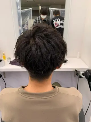 ショート カラー パーマ メンズ メンズパーマ特化 TAIGAのヘアスタイル
