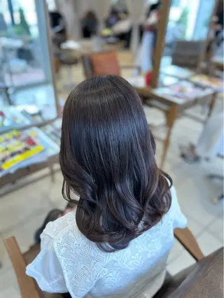 カラー 大柴 彩花のヘアスタイル