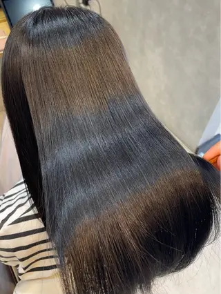 ロング 前山 祐佳のヘアスタイル