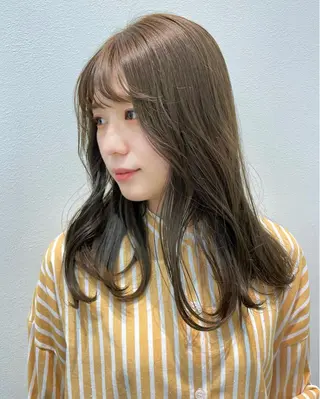 セミロング カラー mir MIYUのヘアスタイル