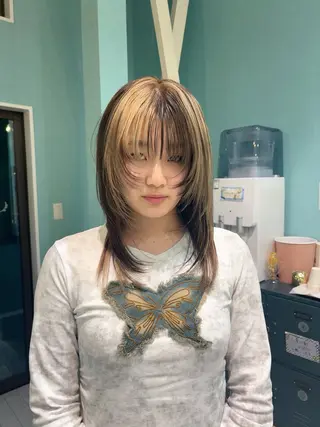 セミロング ENOMOTO SHIGEMICHIのヘアスタイル