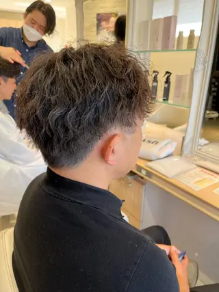 メンズ メンズパーマ特化型 美容師/荒井海音のヘアスタイル