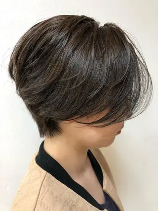 ショート カラー 似合わせ レイヤー須川のヘアスタイル