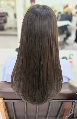 ロング 松山 彩香のヘアスタイル