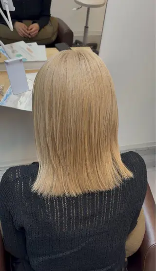 カラー 井上 悠人のヘアスタイル