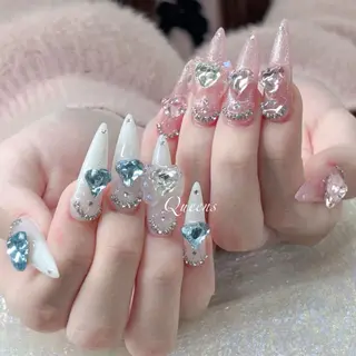 ネイル Queens テイのネイルデザイン