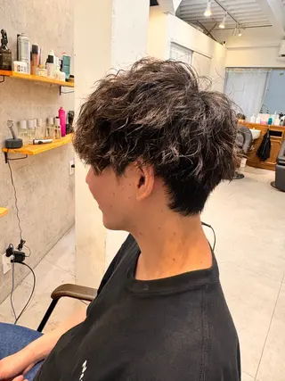 ミディアム パーマ メンズ 似合う髪型見つけます AYAKAのヘアスタイル